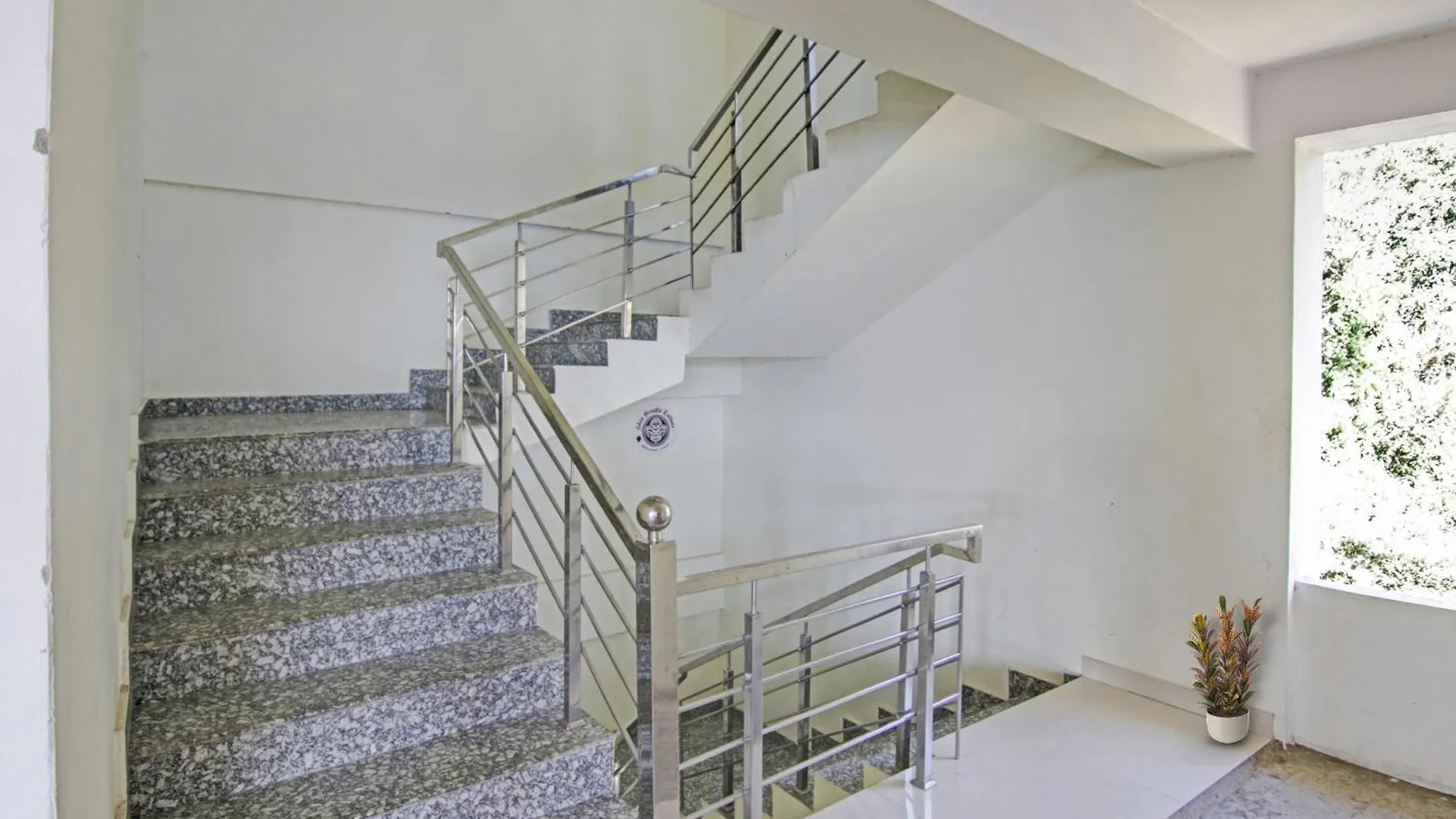 Oyo High And Seek Hotel Shimla India